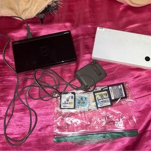 Nintendo DSI and DS Lite — Black and White (plus DS/3DS game bundle)